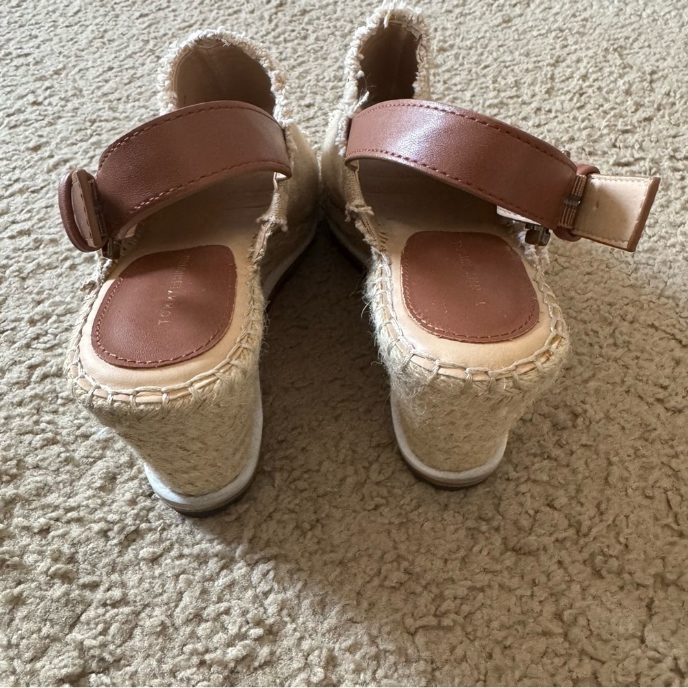 TOMMY HILFIGER size 7 1/2 M - Picture 10 of 13